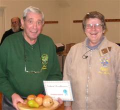 Bert Lanham receives a commended certificate